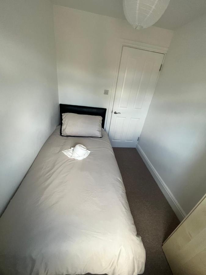 City Reach Retreat Spacious 4Bed House Startford Maryland Great Transport Links London Kültér fotó