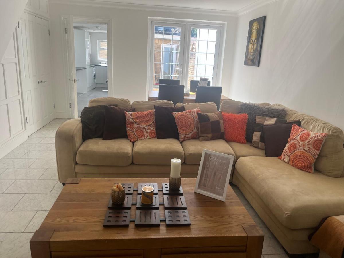 City Reach Retreat Spacious 4Bed House Startford Maryland Great Transport Links London Kültér fotó